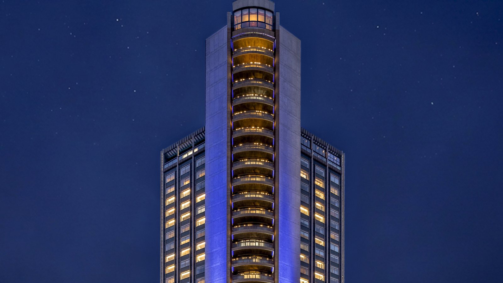 Exterior of the London Hilton on Park Lane hotel tower in Mayfair, London